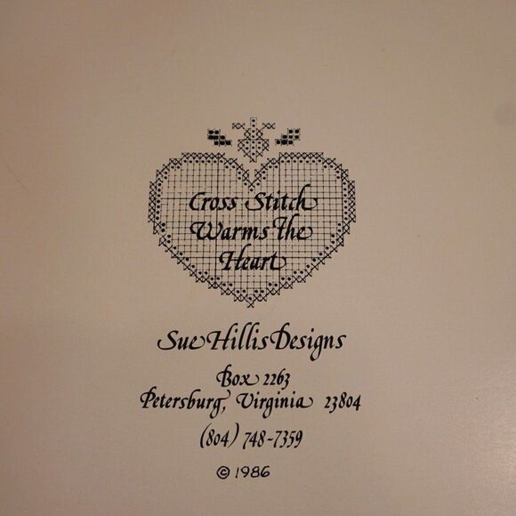 More Hearts and Flowers Counted Cross Stitch Patterns 1986 Sue Hillis Designs - Picture 3 of 7